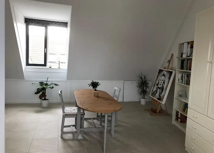 Twiske Zuid, Free Parking Отель типа 