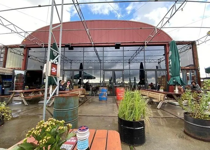 Twiske Zuid, Free Parking Отель типа 